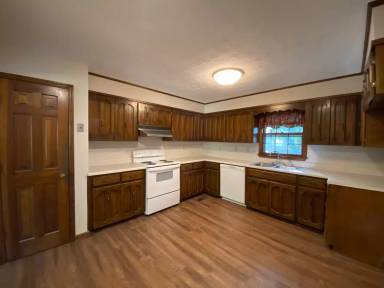 Main picture of 1204 8th Ave NE