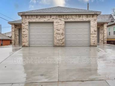 Main picture of 3205 Karen St