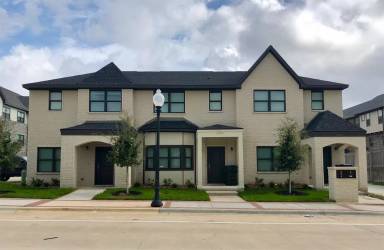 Main picture of 4211 College Main St