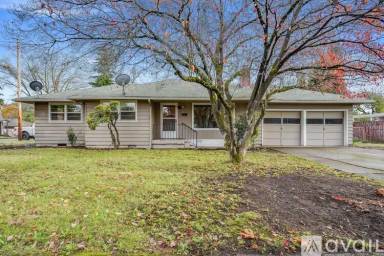 Main picture of 475 E Clarendon St