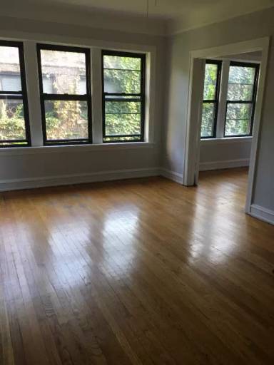 Main picture of 3163 N Hudson Ave