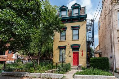 Main picture of 434 Elizabeth St