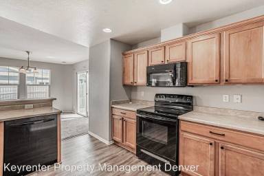 Main picture of 17346 E Kansas Pl