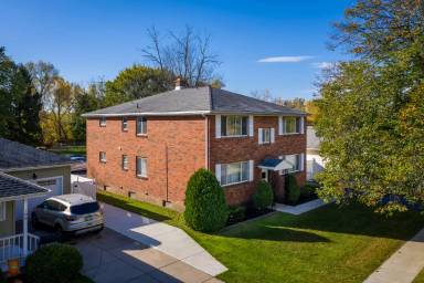 Main picture of 104 Hinchey Ave