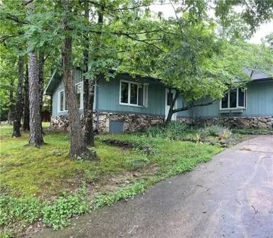 Main picture of 3 Augusta Ln