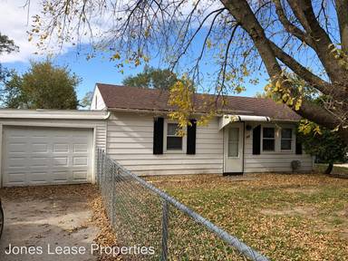 Main picture of 649 S 3rd St