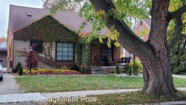 Main picture of 1909 Kalama Ave