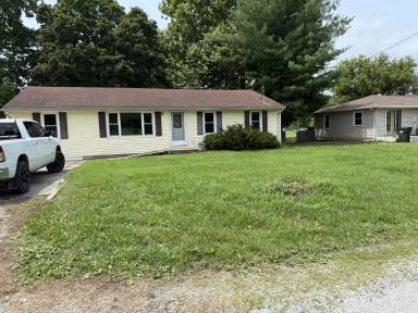 Main picture of 403 Rose Ln