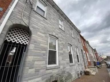 Main picture of 61 Howard Ave