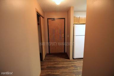 Main picture of 4512 E 42nd St