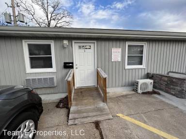 Main picture of 102 N 5th St