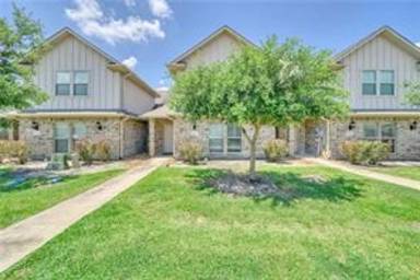 Main picture of 3114 Claremont Dr