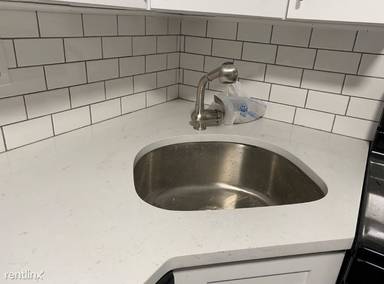 Main picture of 6211 Adams St