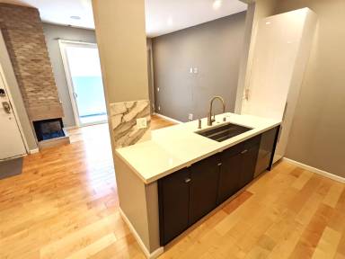 Main picture of 10455 Riverside Dr