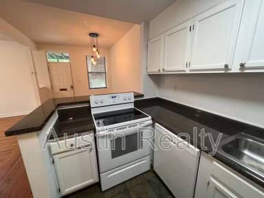 Main picture of Newstead and McPherson Apartments