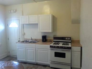 Main picture of 718 Chestnut St