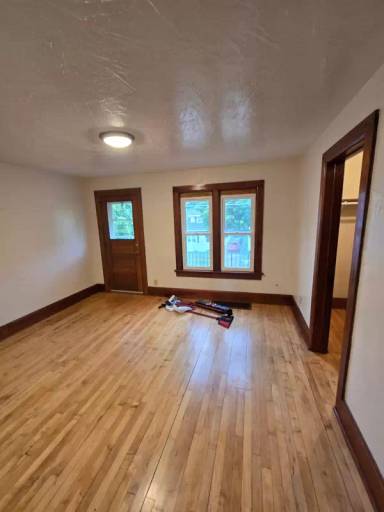 Main picture of 1212 Stuart St