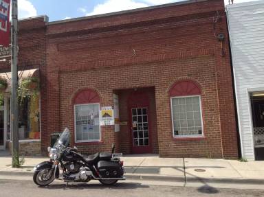 Main picture of 109 E Lee Ave