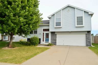 Main picture of 12929 Curtis Ave