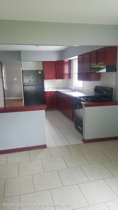 Main picture of 16930 Anthony Ave
