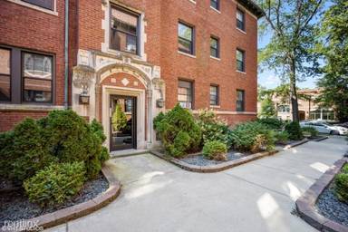 Main picture of 1033 Dempster St & 1309 Oak Ave