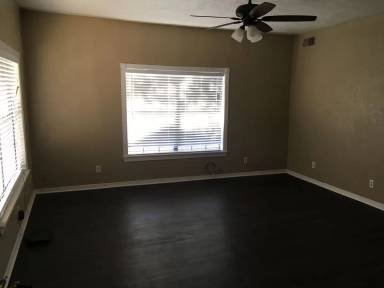 Main picture of 803 Dunn St