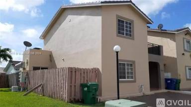 Main picture of 7640 NW 182nd Ter
