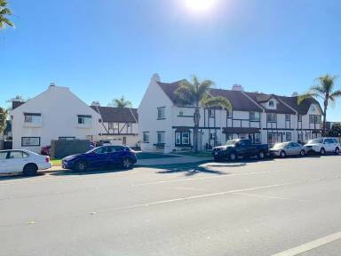 Main picture of 645 13th St