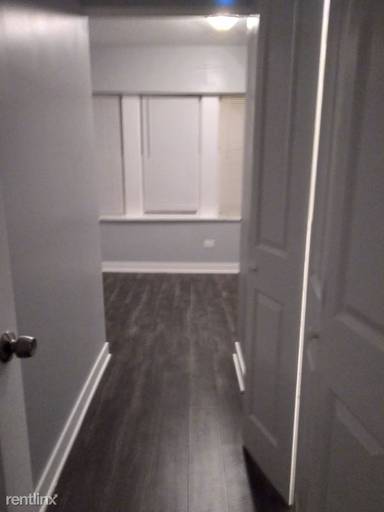 Main picture of 350 E 74th St