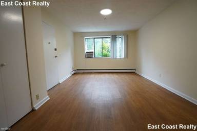 Main picture of 230 Babcock St