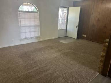Main picture of 110 E Josephine St