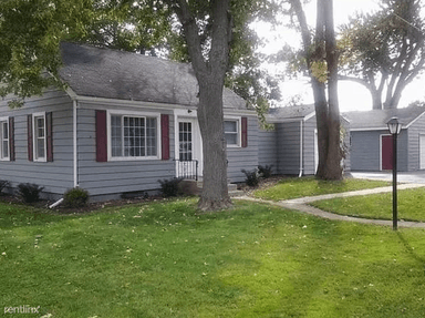 Main picture of 2203 Lake Shore Dr