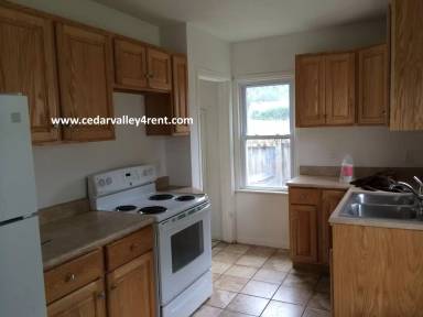 Main picture of 2225 Randolph St