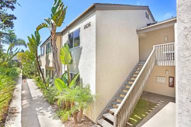 Main picture of 8636 Via Mallorca