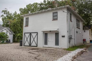 Main picture of 1014 A SW 3rd Ave