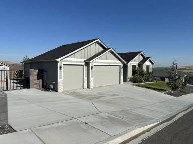 Main picture of 707 Athens Dr