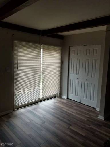 Main picture of 14376 Hendricks Ave