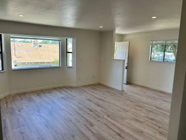 Main picture of 7658 Poppy Way