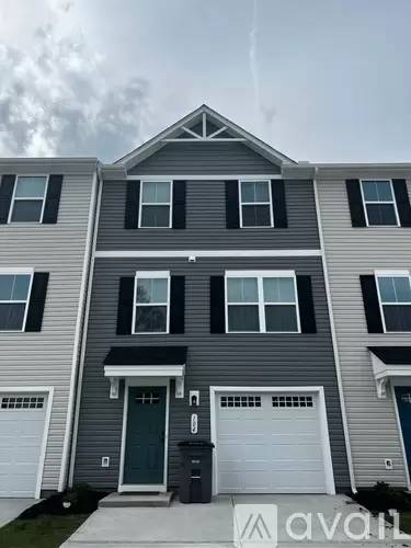 Main picture of 104 Verdant Leaf Way