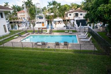 Main picture of 64 Isle of Venice Dr