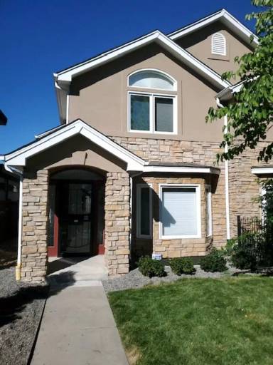 Main picture of 433 Fillmore St