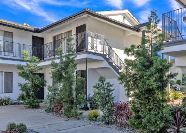 Main picture of 15839 Landmark Dr