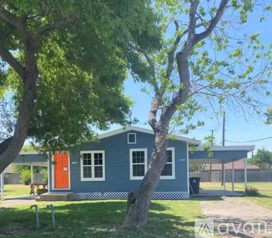 Main picture of 1723 Warren St