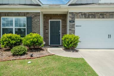 Main picture of 569 Greenlee Rd