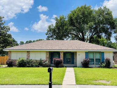 Main picture of 612 Broadmoor Blvd