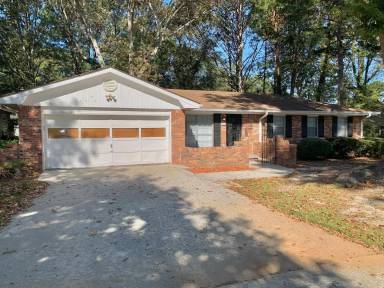 Main picture of 1885 Whitworth Dr
