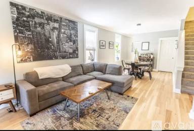 Main picture of 169 Thurman Ave