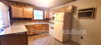 Main picture of 1716 Green Oaks Drive Southeast - B
