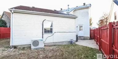Main picture of 523 Federal Ct