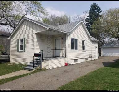 Main picture of 14853 Collinson Ave